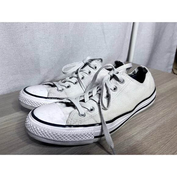 Converse Chuck Taylor Classic Low Top White Grunge Punk Emo Sneakers - Picture 2 of 10